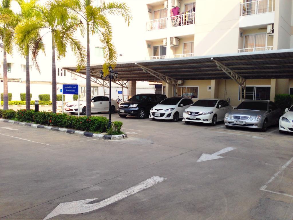 Baanbudsarin Apartment Sing Buri Eksteriør billede