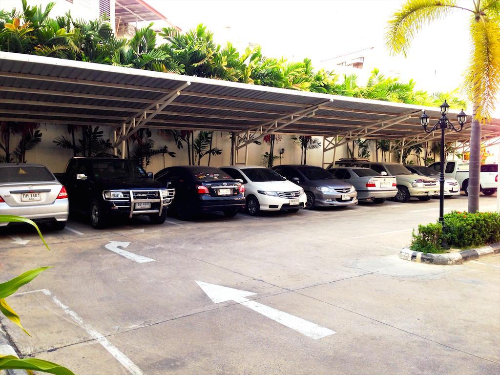 Baanbudsarin Apartment Sing Buri Eksteriør billede