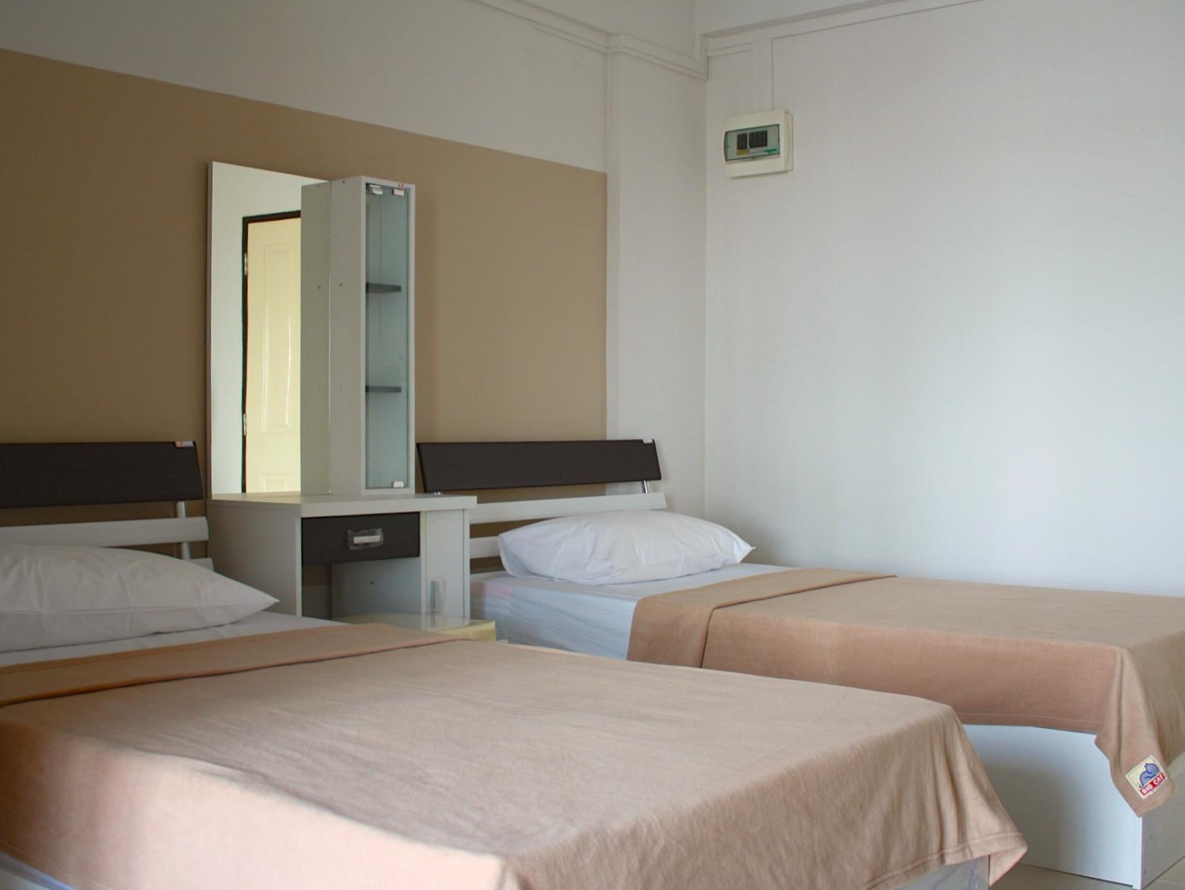 Baanbudsarin Apartment Sing Buri Eksteriør billede