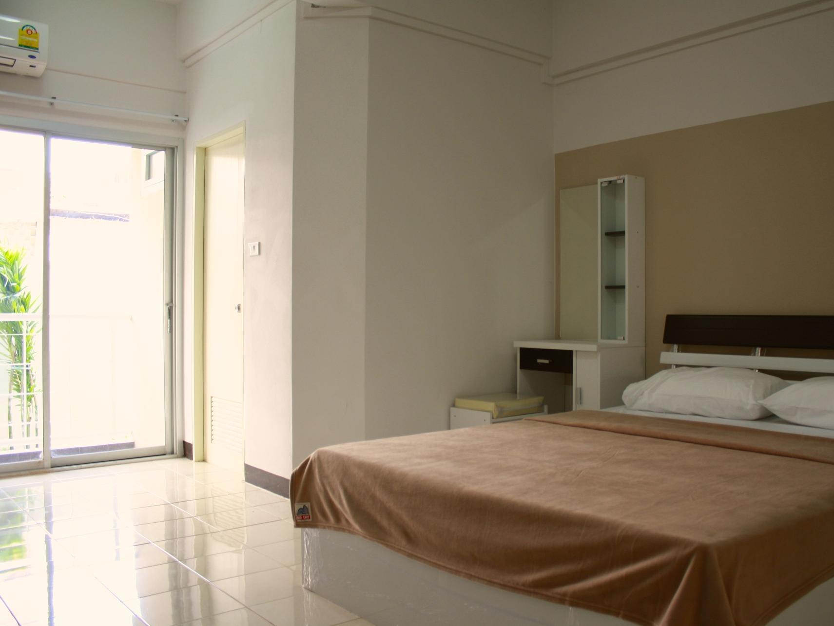 Baanbudsarin Apartment Sing Buri Eksteriør billede